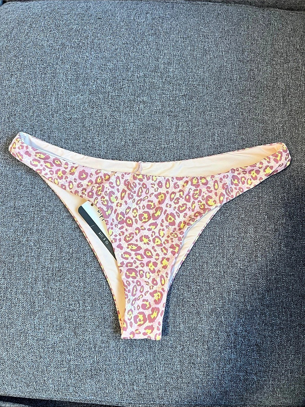 Dippin' Daisy's Swimwear D3032PILL-CWLDPL Bikini Bottom Pink & Purple Size